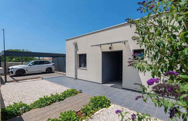 Modern Villa With Pool, Covered Terrace and sea View - Foto 23