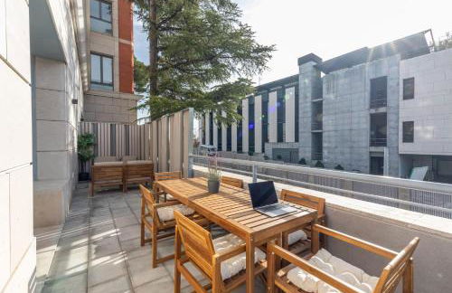 Avenida de San Luis 25, Design and comfort in the true style of Madrid, Book your getaway now! - Foto 15