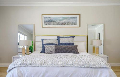 New 5 bed w/hot tub close to Universal sleeps 12 - Foto 25