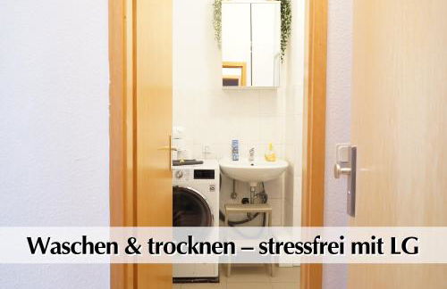 Helle Altbau FeWo mit Kingsize Bett, Smart-TV, Nobilia Küche - Nur ein kurzer Spaziergang in die Altstadt und zum Domplatz - Kostenlose Parkplätze in den umliegenden Straßen - Ausgewählte Tipps für Erfurt inklusive - Foto 23