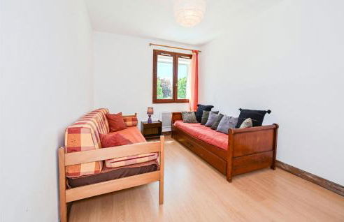 Gorgeous Home In Briare With Sauna - Photo 17