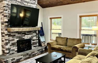Adventure Cabin with Private Pond Near New River Gorge, Gauley & Summersville Lake - Foto 2