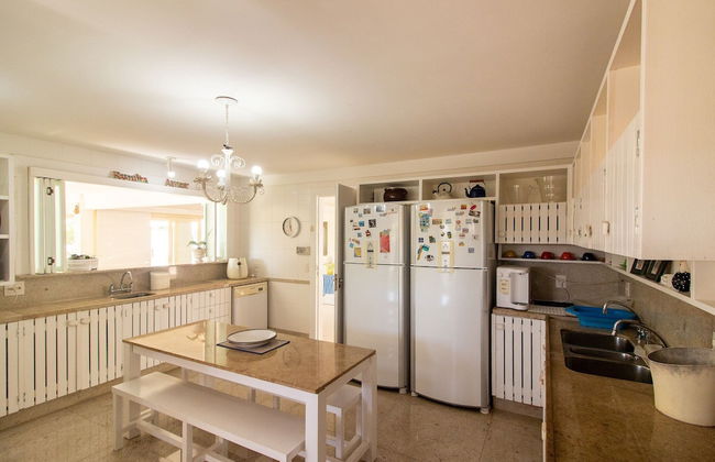 Harmoniosa Mansão com 7 Suítes Ferradura - Foto 19