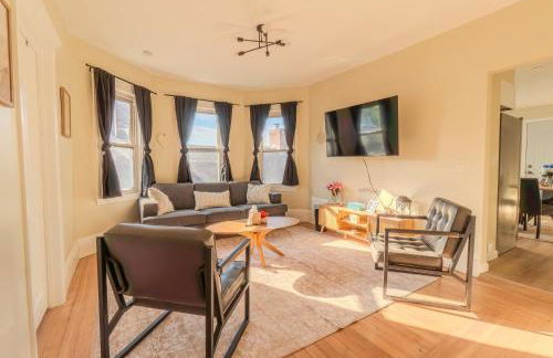 LUXE 4BDR2BA Near Boston- T-Station & Encore Casino - Foto 1