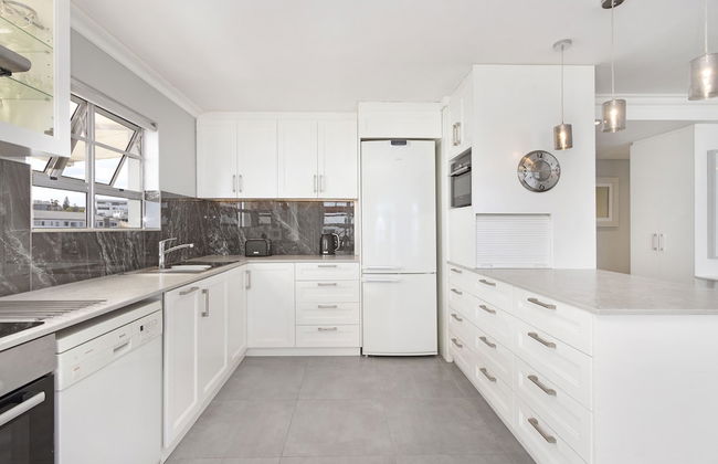 Sunset Boulevard 32 - Photo 6