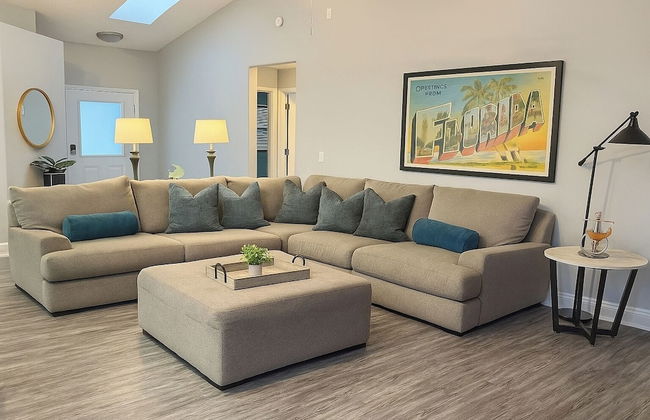 Heated Pool & Bathtub 4BR Near Disney - Foto 3