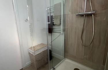 Two rooms with 30 m2 garden in villa - Foto 16