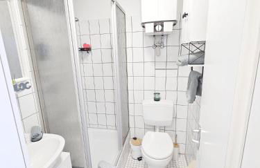 Fewo Friends, 2 Apartments, Businesswohnung, Monteurzimmer mit Gemeinschaftsküche - Foto 21