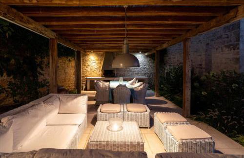 Villa Charlotte for 14 persons with 73m2 Pool in Central Istria - Daily Housekeeping & Breakfast Service - Foto 28