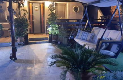 Zoe garden home - Photo 35