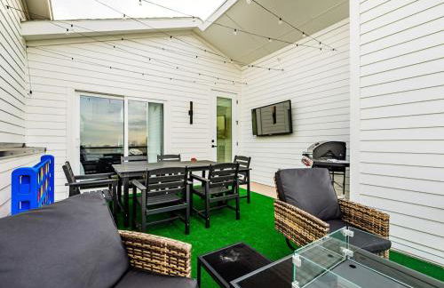 New Modern Dallas Skyline Rooftop Firepit and a Garage - Foto 6