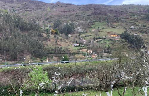 Casa Rural en Santa Cruz-Mieres - Foto 4