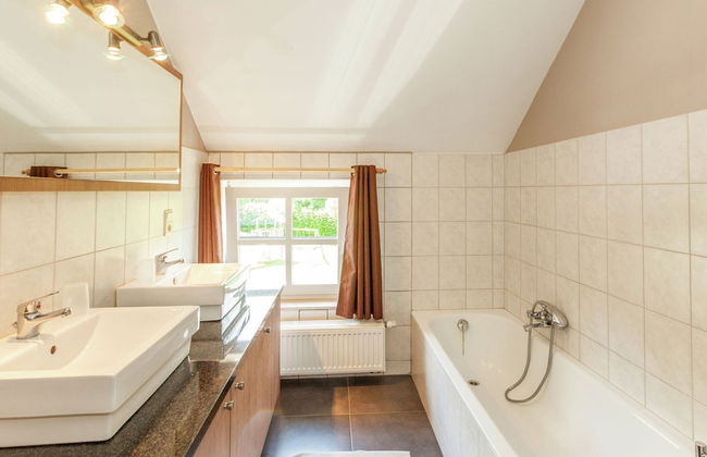 Elegant Villa in Bomal - Photo 20