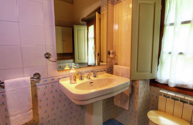 House in Tuscany With Pool & Olive Grove Views - Foto 11