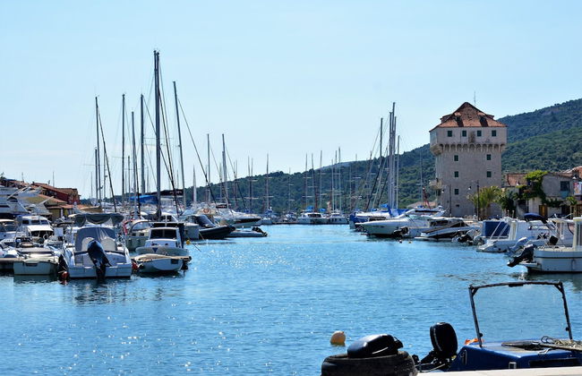 Sea-view Apartment - Sleeps 4, Parking & Balcony - Foto 41