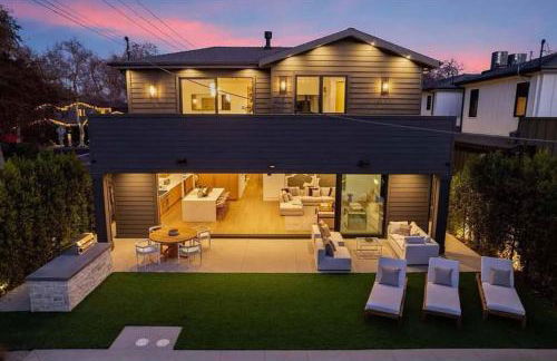 Stunning 5BR in Studio City W. Pool, and Jacuzzi - Foto 15