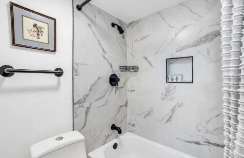 Designer Furnished and Views - Photo 17