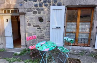 grand studio douillet et lumineux vue sur la vallée - Photo 1