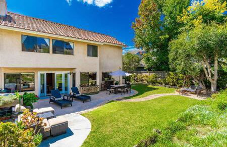 Escape to Carmel Valley Tranquil Outdoor Space - Photo 2