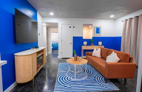 Roasted Blue - 8 min to KU & Mass - Photo 2