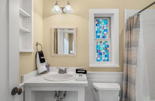 Beach Bungalow, 3 Min Walk to Beach, Golf Cart, 4 bikes, Wagon - Foto 14