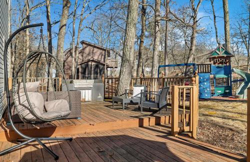 Home in Bushkill Saw Creek Poconos area - Photo 52