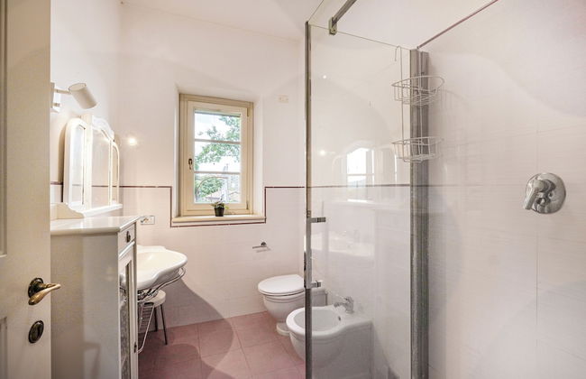 Casabella With Garden - Photo 16