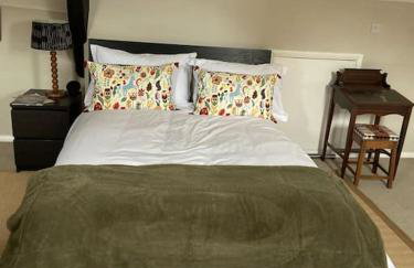 The Old Mint House F1 Silverstone Racetrack - Foto 6