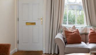 Beautiful cottage style 3-bed By Valore Property Services - Foto 4