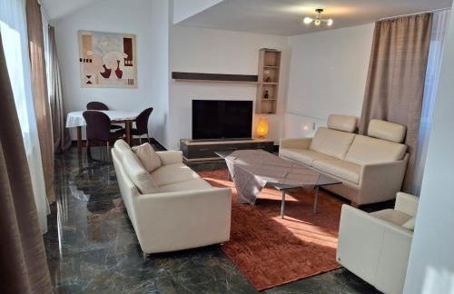 Finest Apartment near BMW - Foto 1