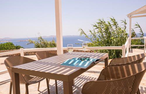 Eagles Nest Mykonos Suites & Apartments - Shared Pool & Jacuzzis - Foto 3
