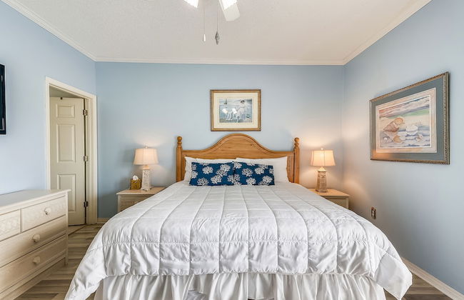 SPC 4133 Beautiful Tennis Court 2 bedroom with free beach set up for 2 by RedAwning - Foto 4