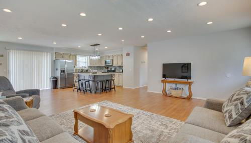 Yard and 15 Boat Slip Waterfront Grove Getaway - Foto 2