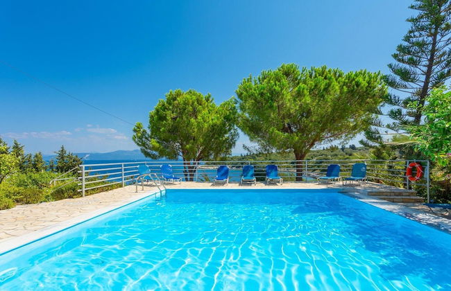 Dolphin Villa 2 Swimming Pool Walk to Beach Sea Views A C Wifi - 581 - Foto 2