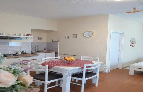 Apartments Jezerane - Studio Apartment - Foto 4