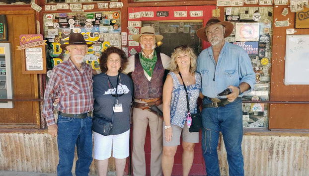 Foto de grupo em Oatman