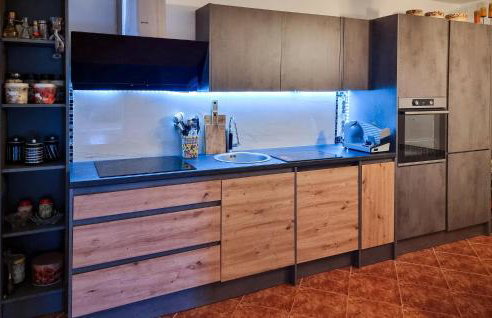 2 Bedroom Cozy Apartment In Vodnjan - Foto 4