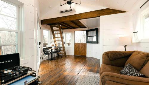 Breathtaking Tree House with Jacuzzi and Lofted Interior in Georgia - Foto 2