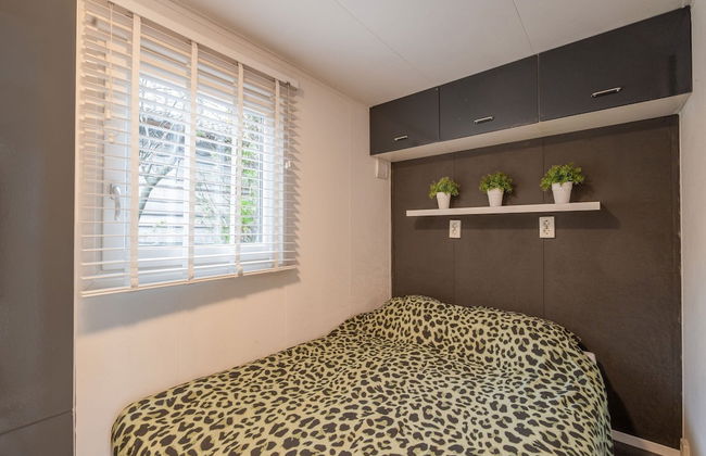 Beautiful Holiday Chalet in Emst With a Private Garden - Photo 2