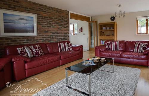 Baytree Lodge - Photo 11