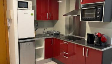 La Caravella - Pool apartment near beach in Salou - Foto 3, dishwasher