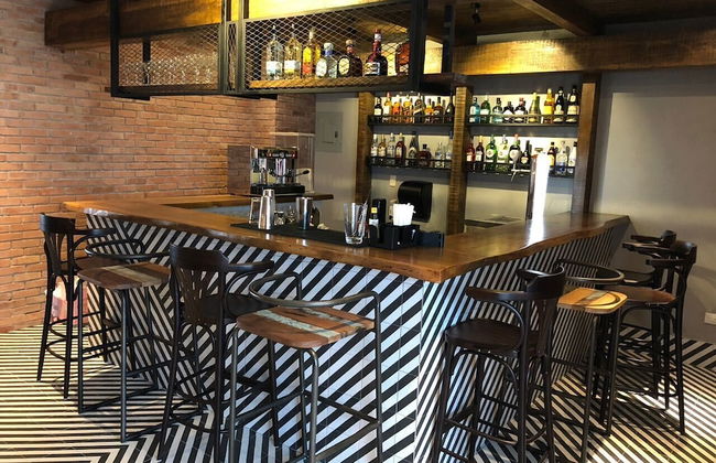 Luxury Penthouse & Imperial Suites - Photo 29