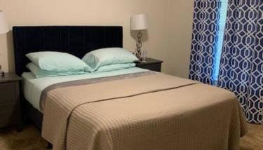 Suite 6, Sleep 3, Walk to Attractions in Uptown - Foto 2