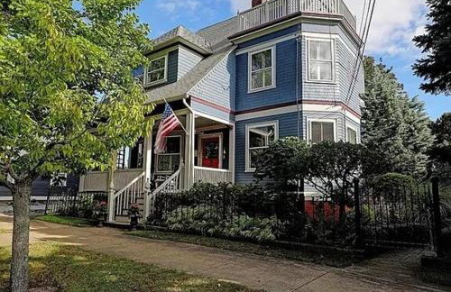 Bristol, RI The Ship of Dreams-Historical District - Foto 27