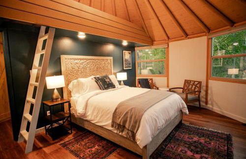 Luxury Yurt Rental near Austin for Glamping in Texas - Foto 6
