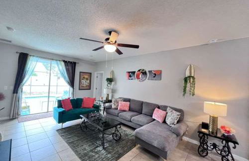 Spacious 2 en-suite BR, pool & spa retreat - Foto 21