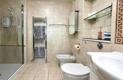 Quay & Sea View Spacious Modern Secure Parking - Photo 31