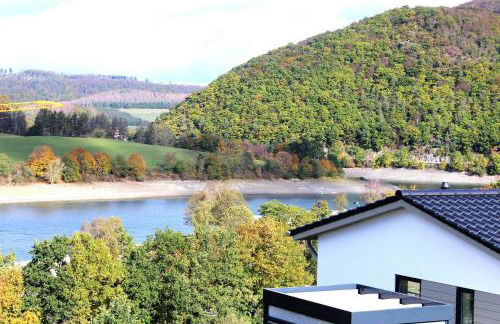 FerienHAUS Marta am Diemelsee im Sauerland mit eigener Sauna, Garten, Terrasse, Balkon und Blick auf den See - Foto 28