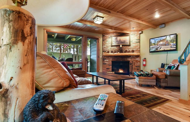 Beachfront Ski Cabin - Photo 15