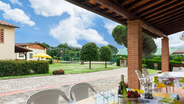 Farmhouse in Bucine With Pool - Foto 2, Imagen principal